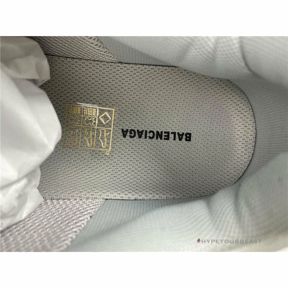 Ba*len*cia*ga triple s bcg triple s grey / pink