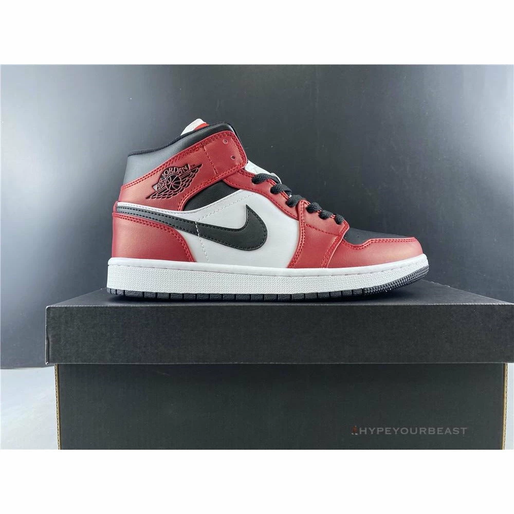 Air Jordan 1 Mid ‘Chicago’