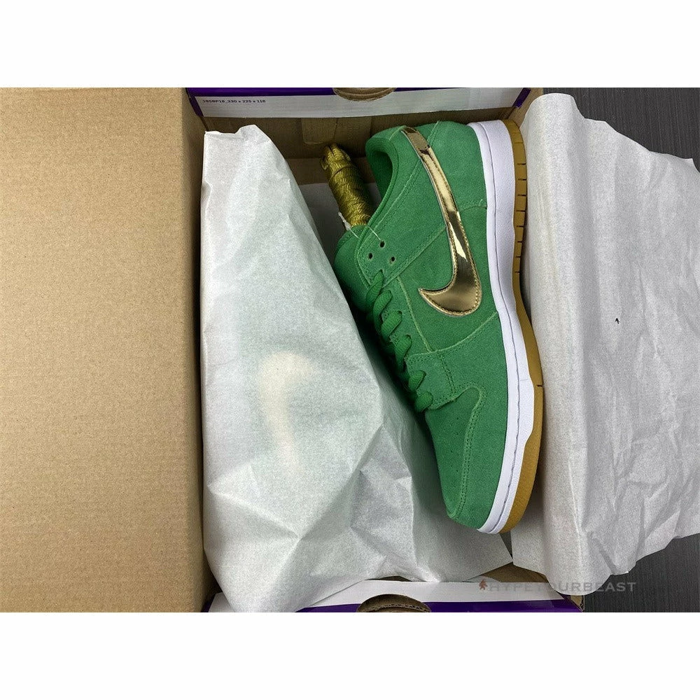 Nike Dunk Low ‘Lucky Green’