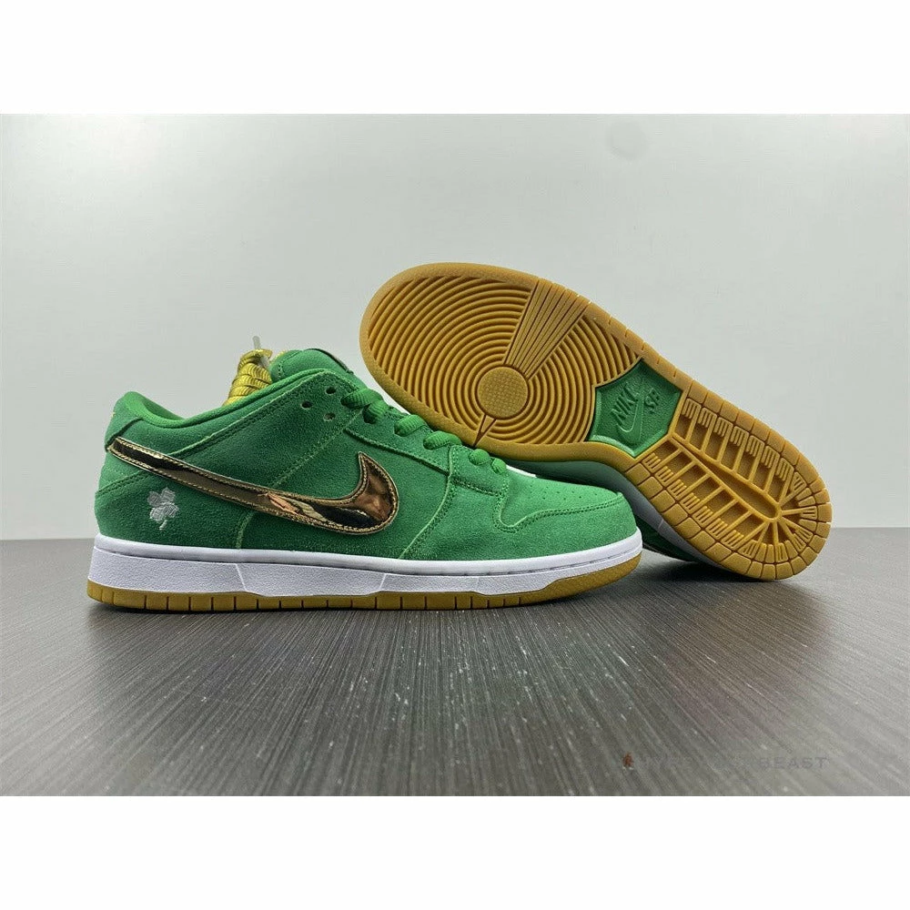 Nike Dunk Low ‘Lucky Green’