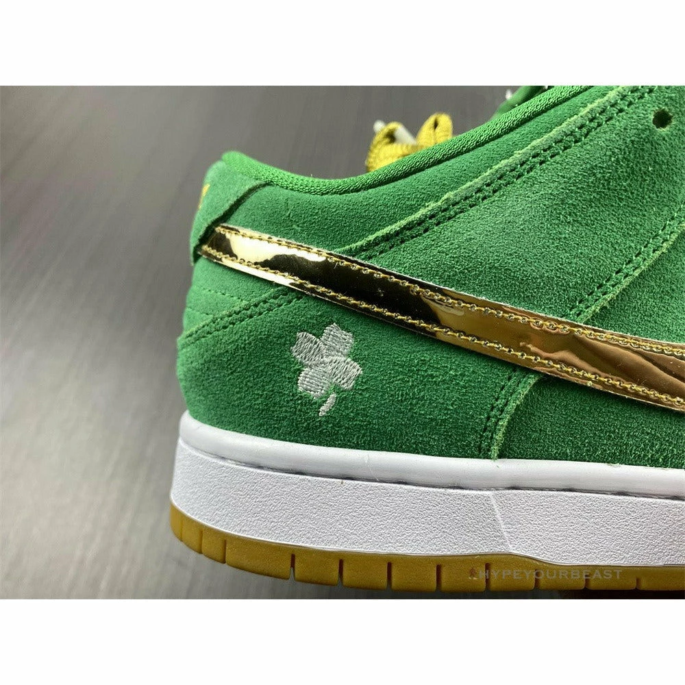 Nike Dunk Low ‘Lucky Green’