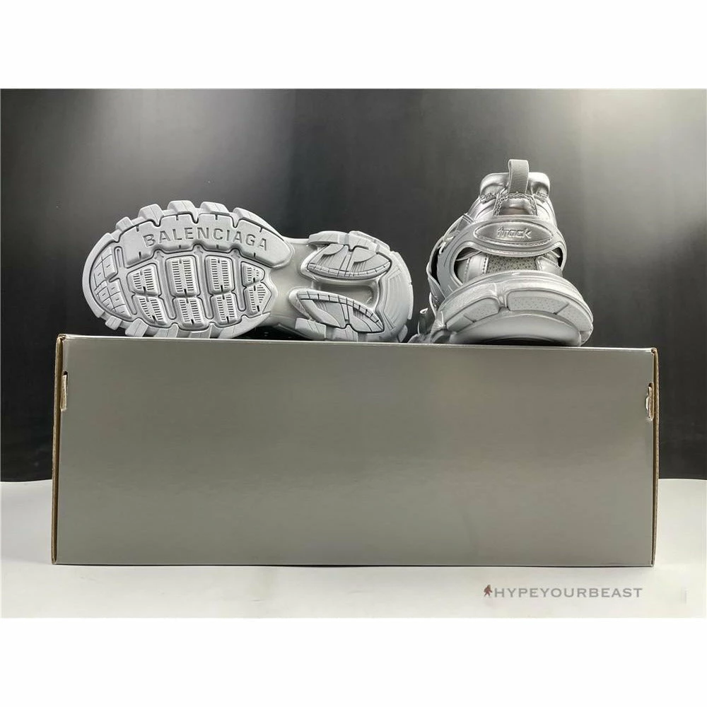 hypeyourbeast Ba*len*cia*ga track bcg track sneakers 3.0 grey metallic