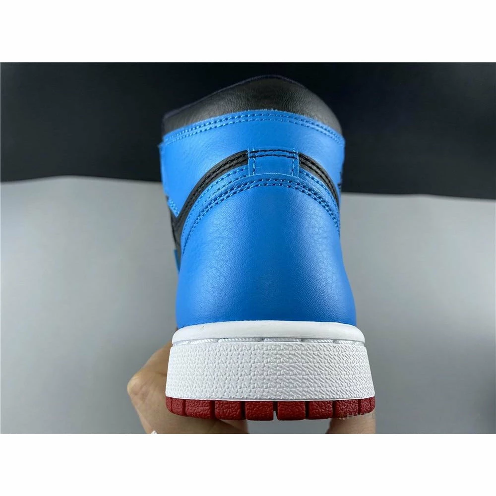Air Jordan 1 High ‘UNC To Chicago’