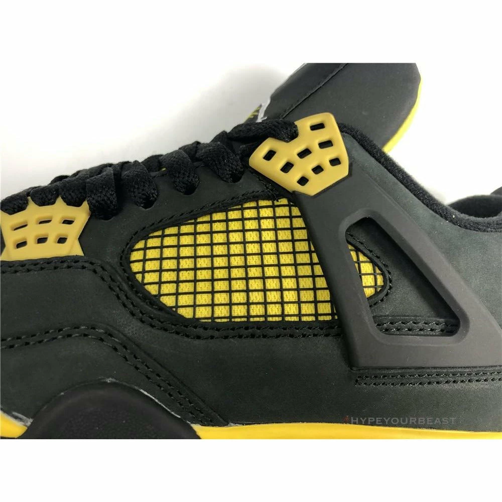 Air Jordan 4 ‘Thunder’