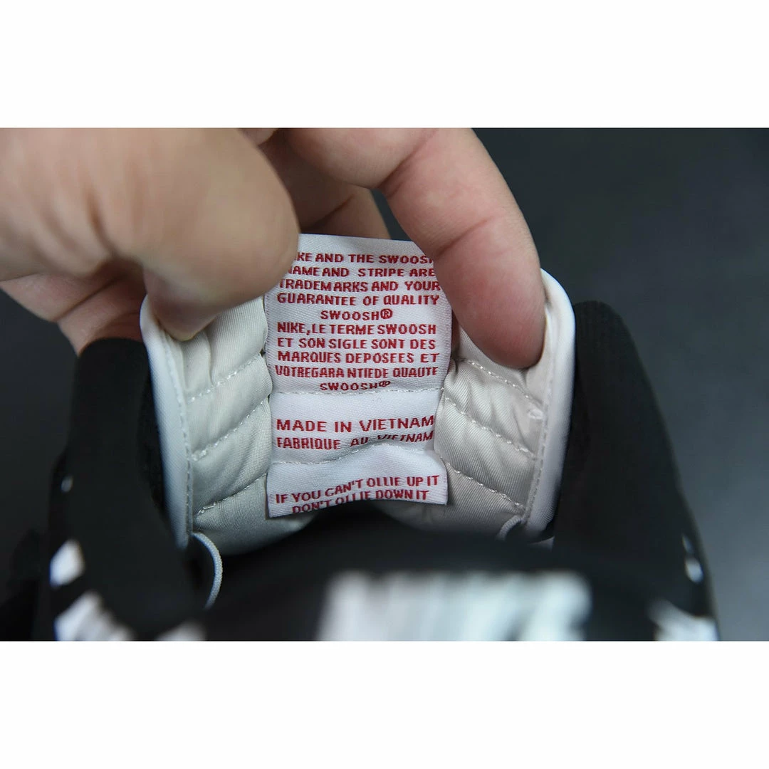 HypeYourBeast Quartersnacks X Dunk Low SB ‘Little Debbie’s Zebra Cakes’