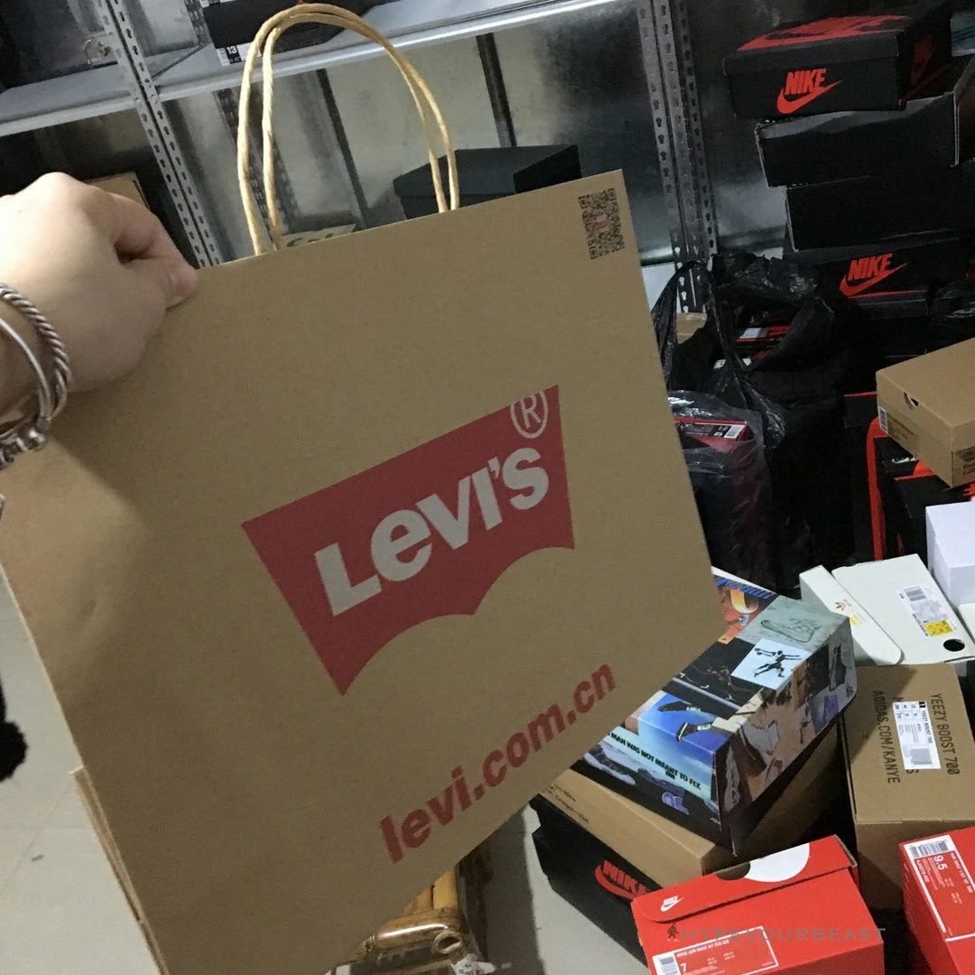 Jordan 4 Retro NRG “Levi’s”