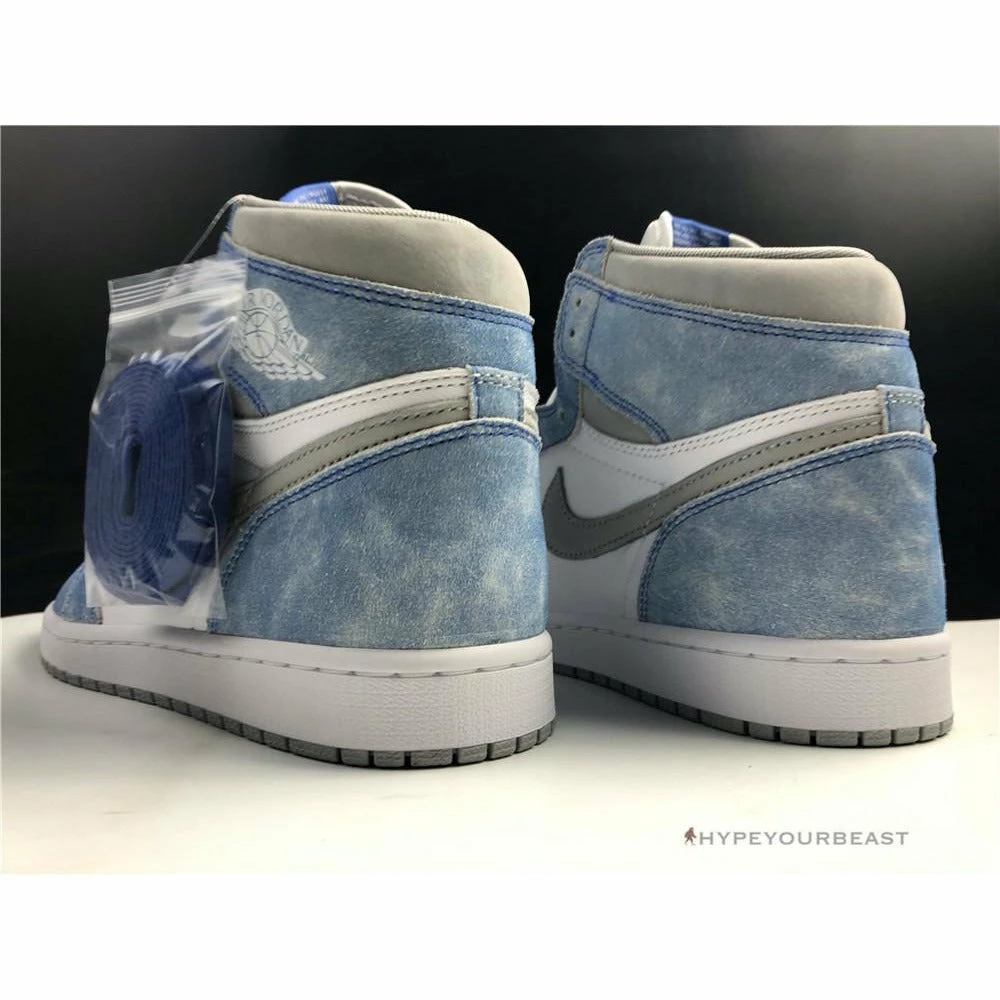 Air Jordan 1 High ‘Hyper Royal’