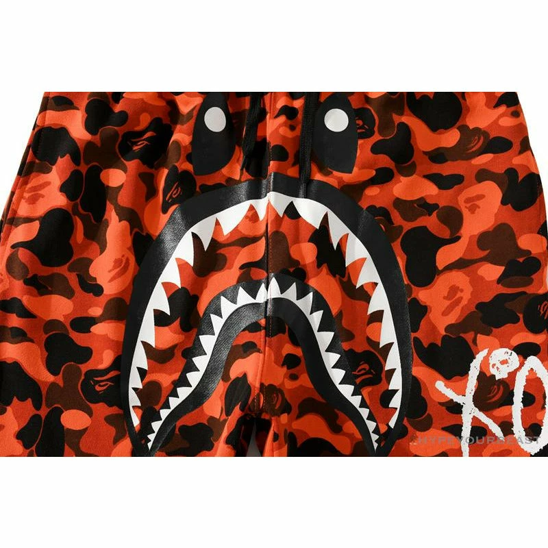 BAPE X XO Camouflage Red Pants Clothes