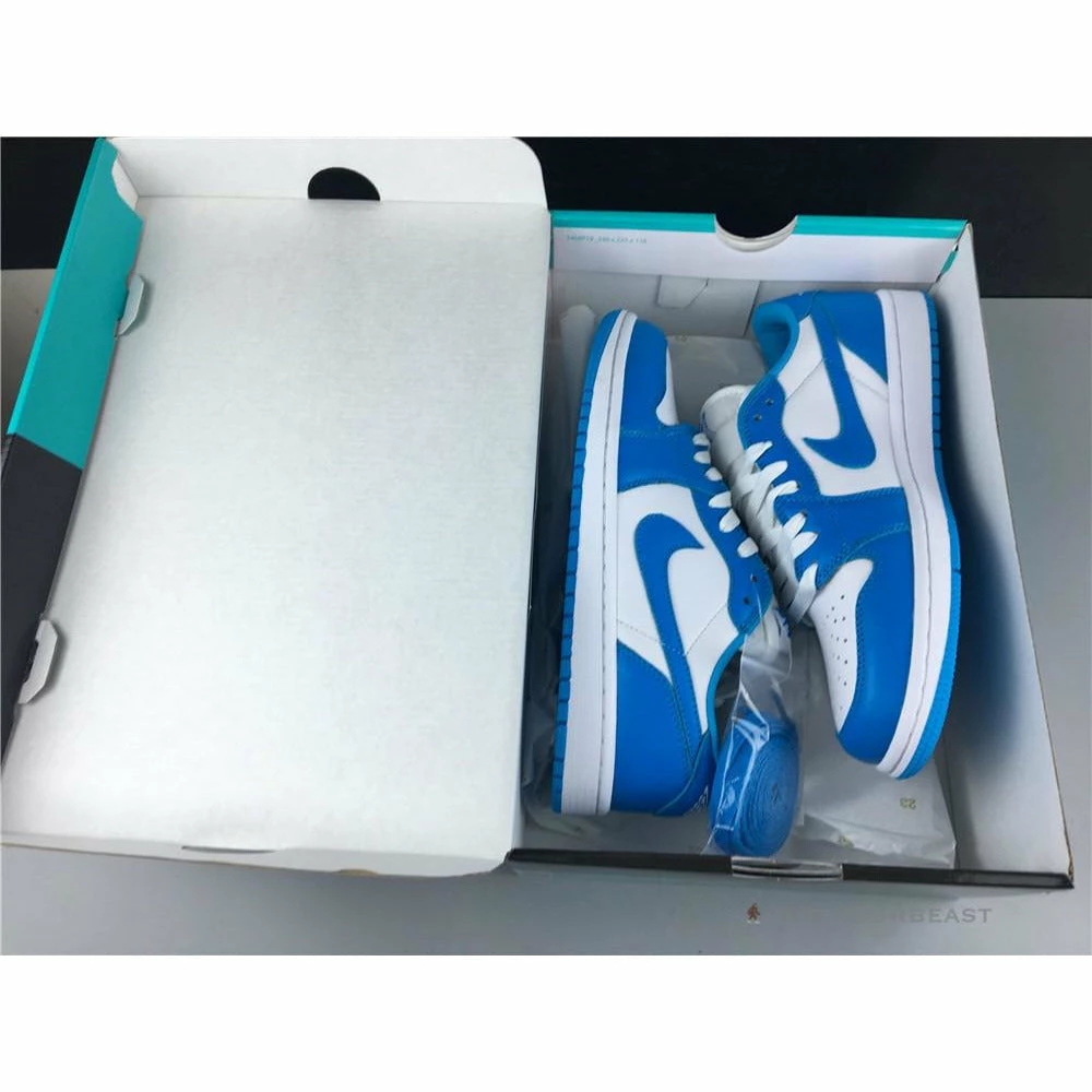 Air Jordan 1 Low ‘UNC’
