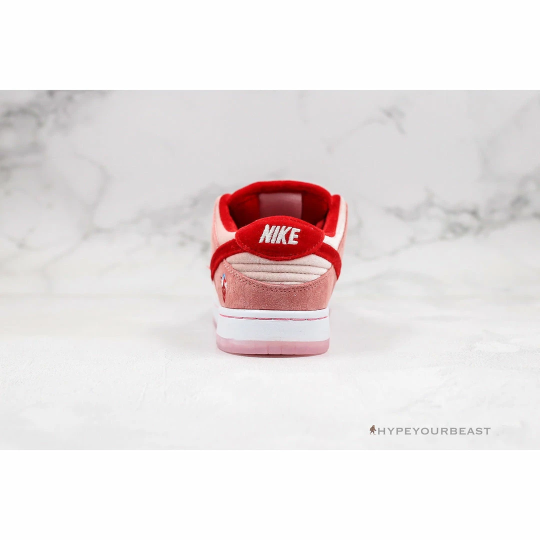 Nike SB Dunk Low ‘Strange Love’