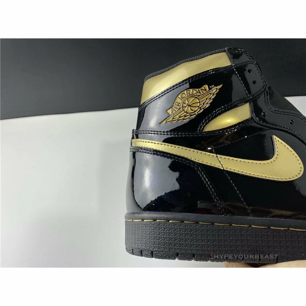 Air Jordan 1 High ‘Black Metallic Gold’