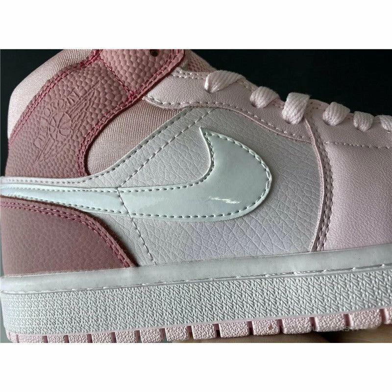 Air Jordan 1 Mid ‘Digital Pink’
