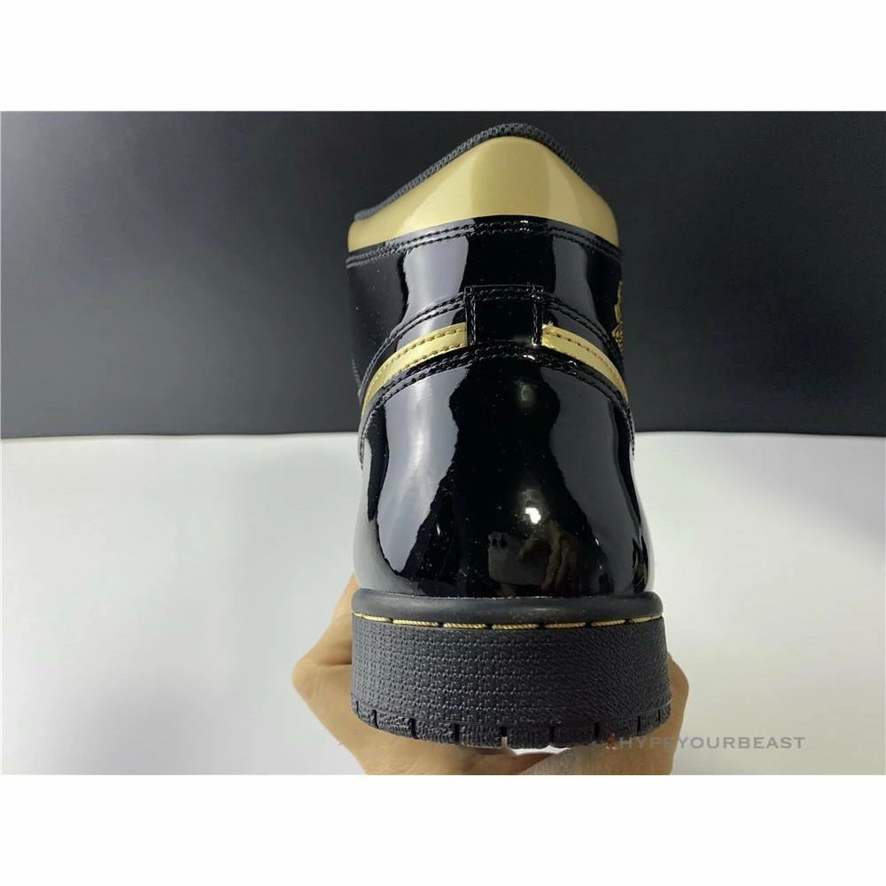 Air Jordan 1 High ‘Black Metallic Gold’