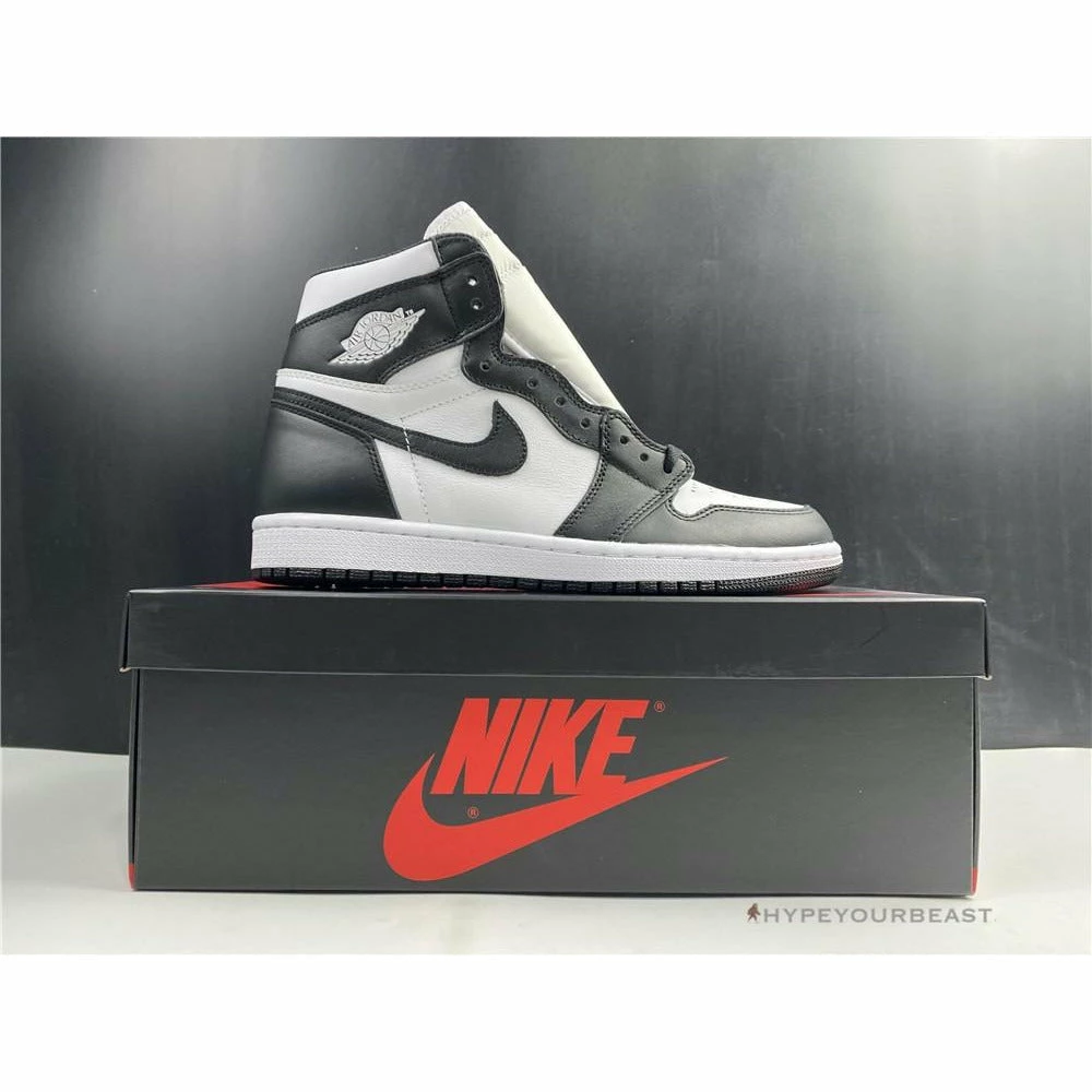 Air Jordan 1 Retro High OG ‘Black White’