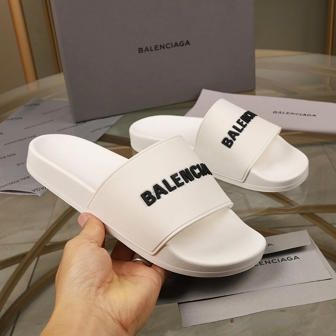 hypeyourbeast Ba*len*cia*ga slides bcg slides white