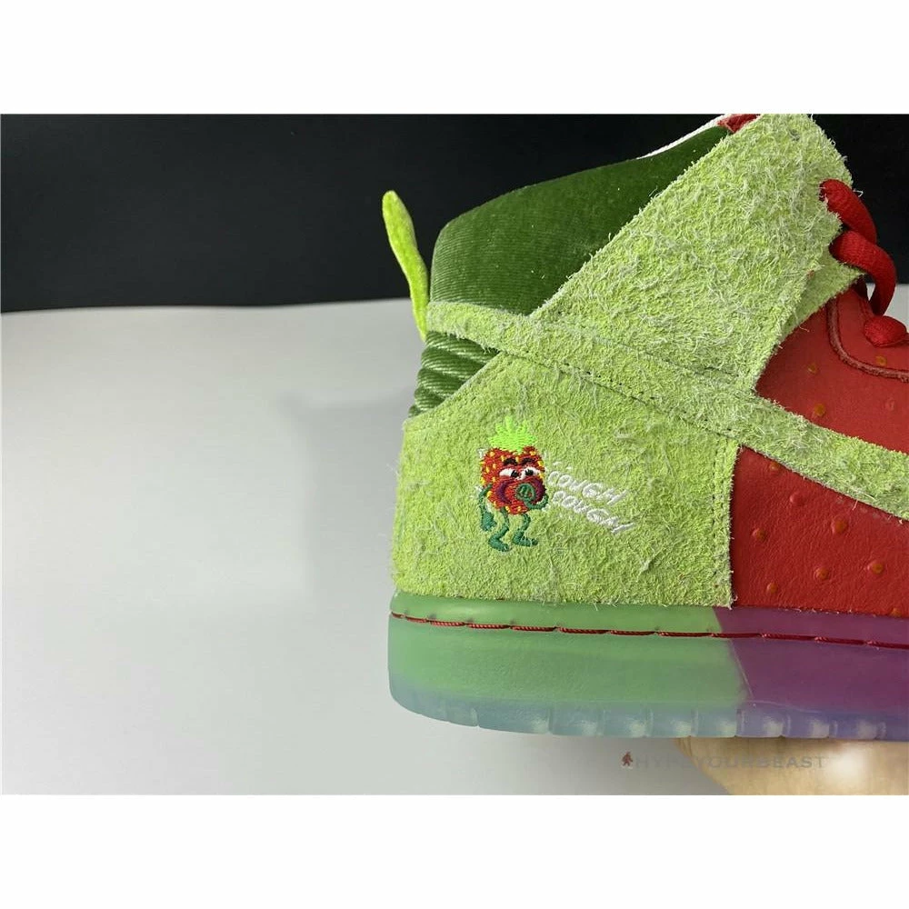 Nike Sb Dunk High ‘Strawberry Cough’
