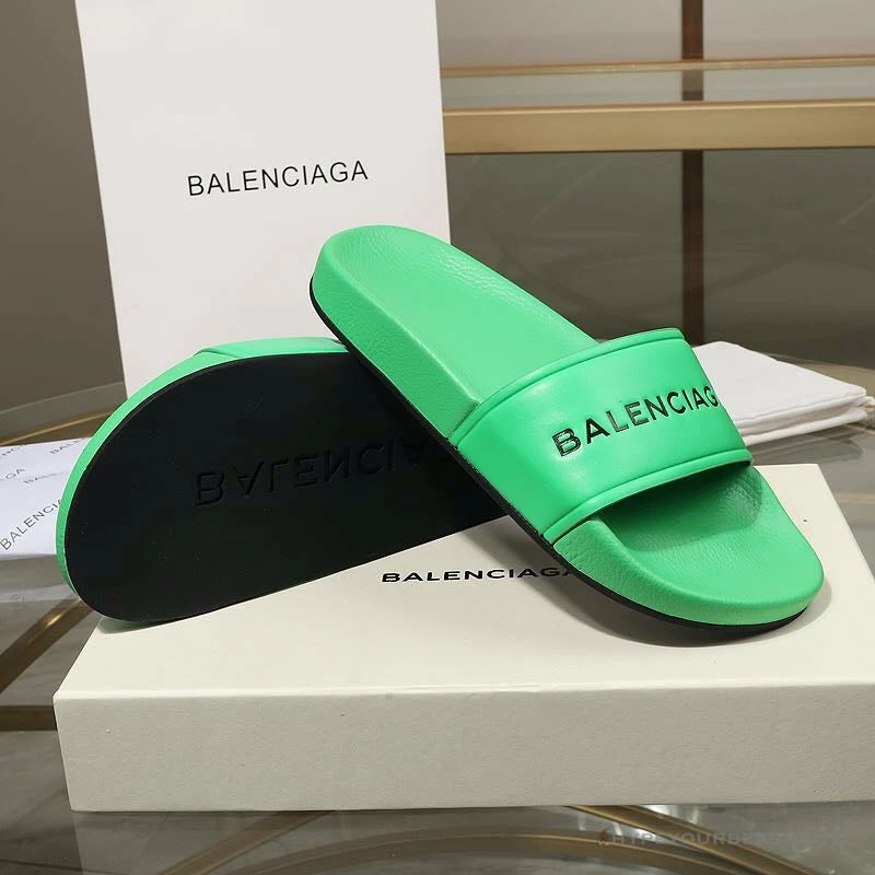 hypeyourbeast Ba*len*cia*ga slides bcg slides green