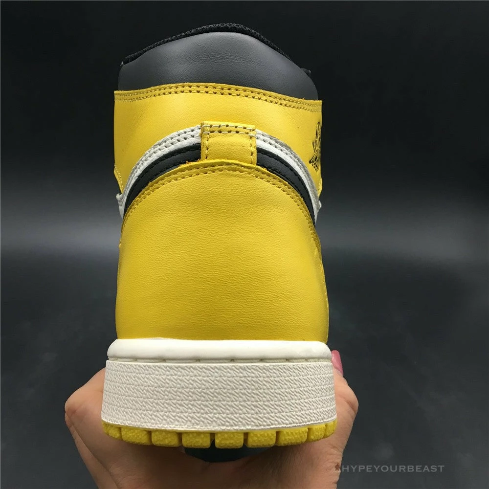 Air Jordan 1 Mid ‘Yellow Toe’