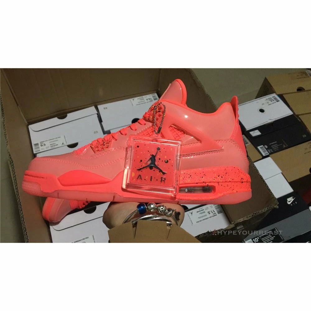 Air Jordan 4 Retro NRG ‘Hot Punch’