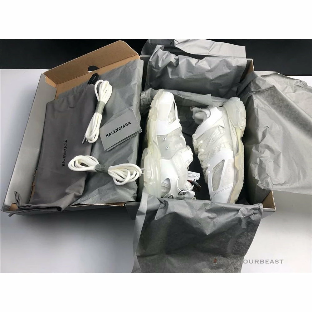 Ba*len*cia*ga track sneakers 3.0 white rubber sole