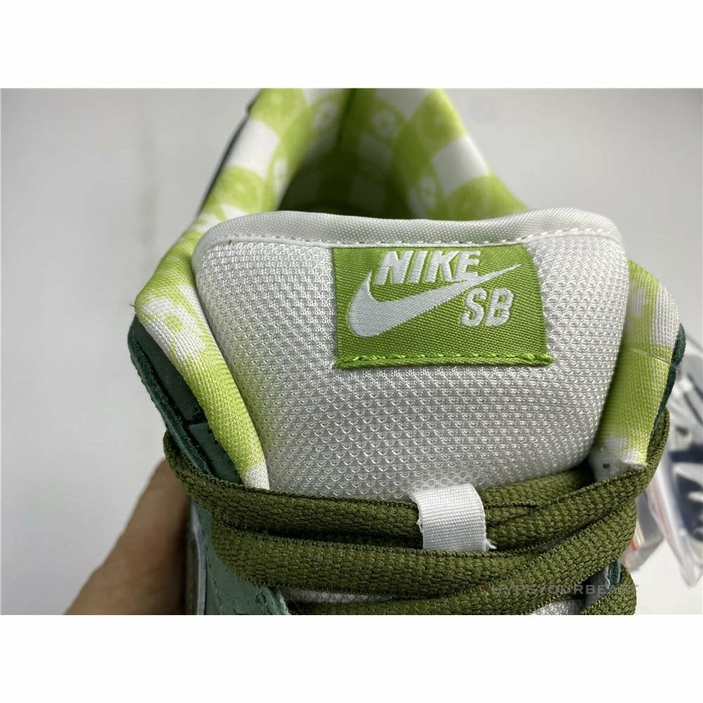 Nike SB Dunk Low ‘Green Lobster’