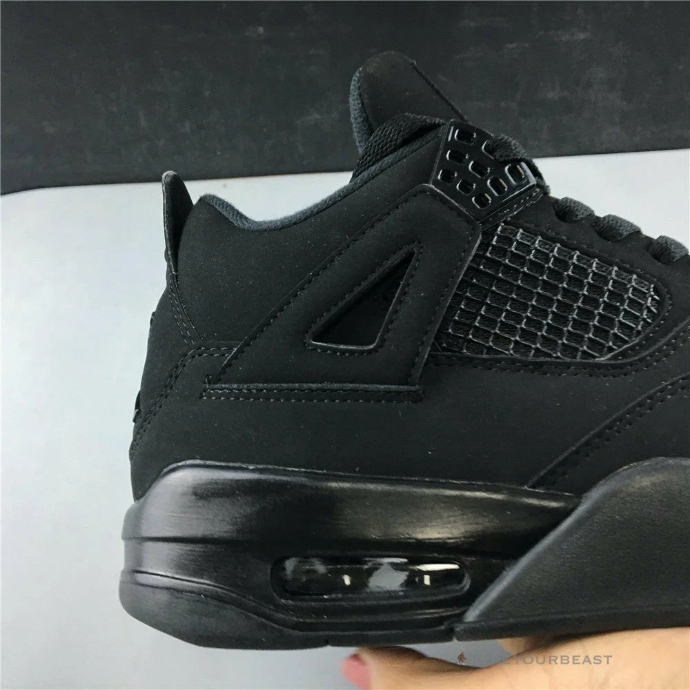 Air Jordan 4 ‘Black Cat’