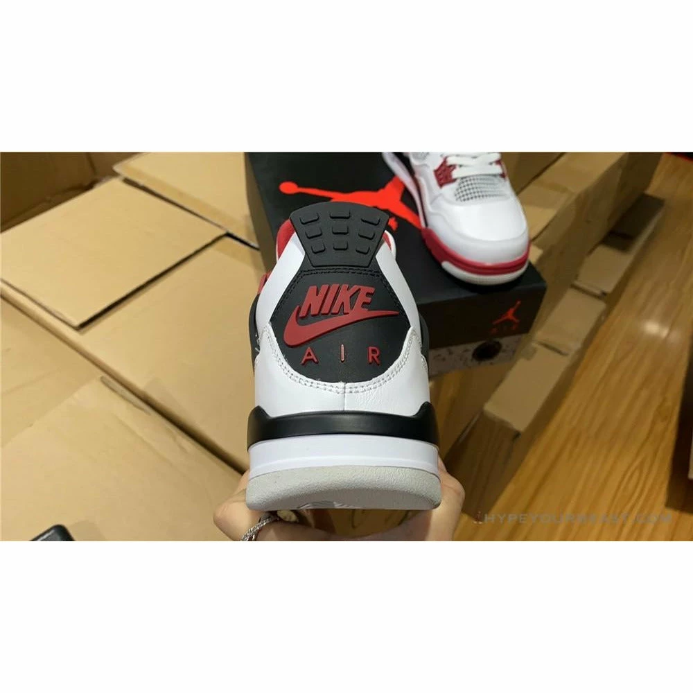Air Jordan 4 ‘Fire Red’