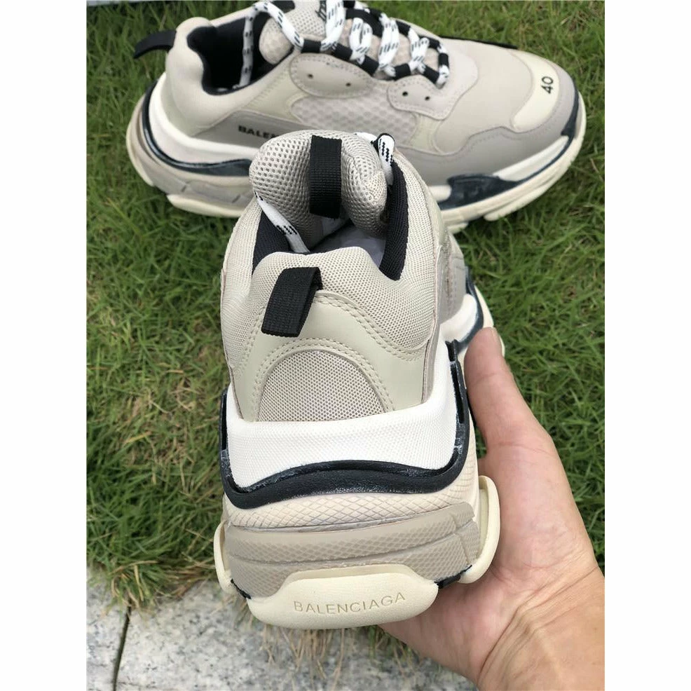 bcg triple s vanille Ba*len*cia*ga