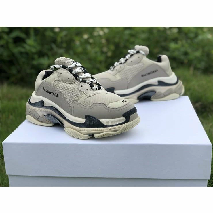 bcg triple s vanille Ba*len*cia*ga