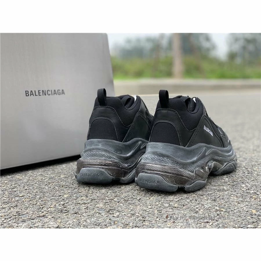 Ba*len*cia*ga bcg triple s black / clear sole