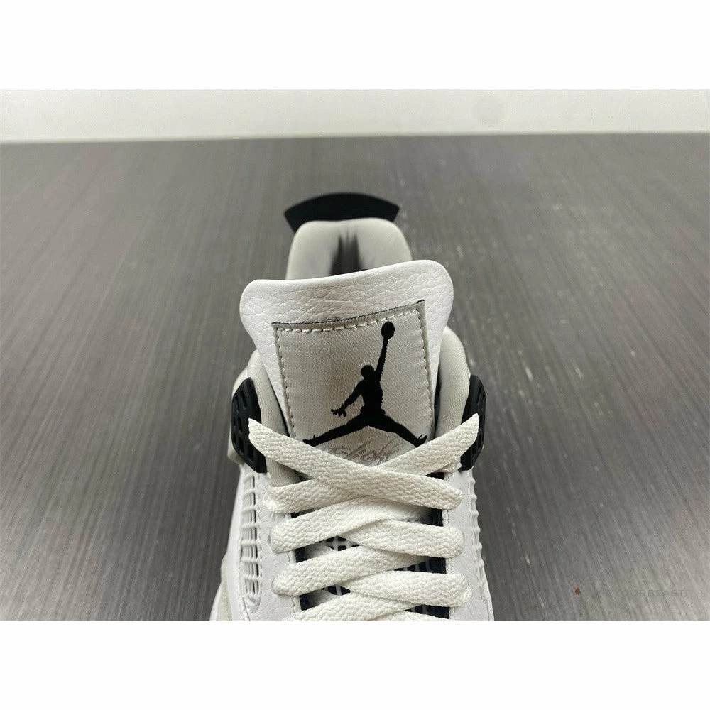 Air Jordan 4 Retro ‘Military Black’