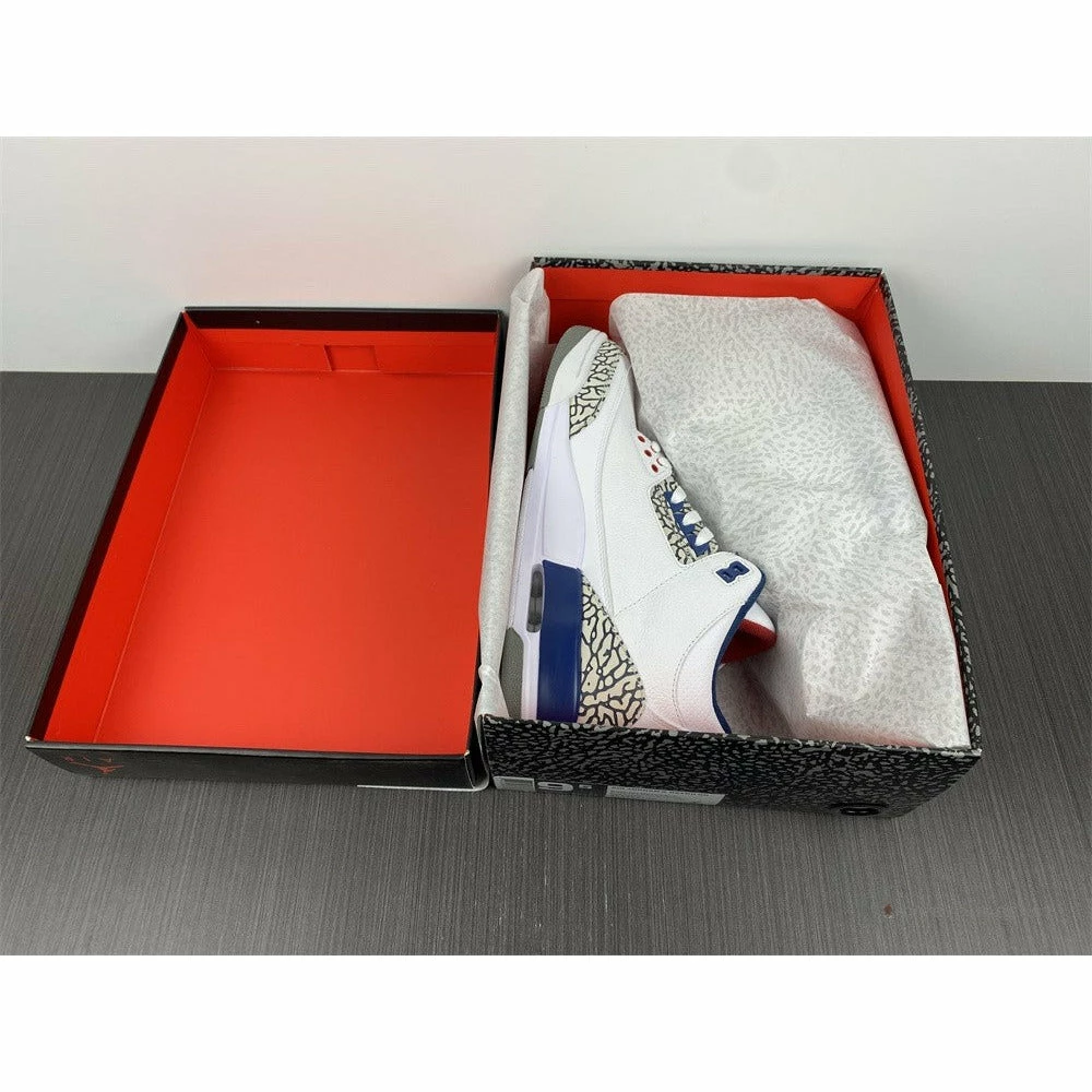 Air Jordan 3 Retro OG ‘True Blue’