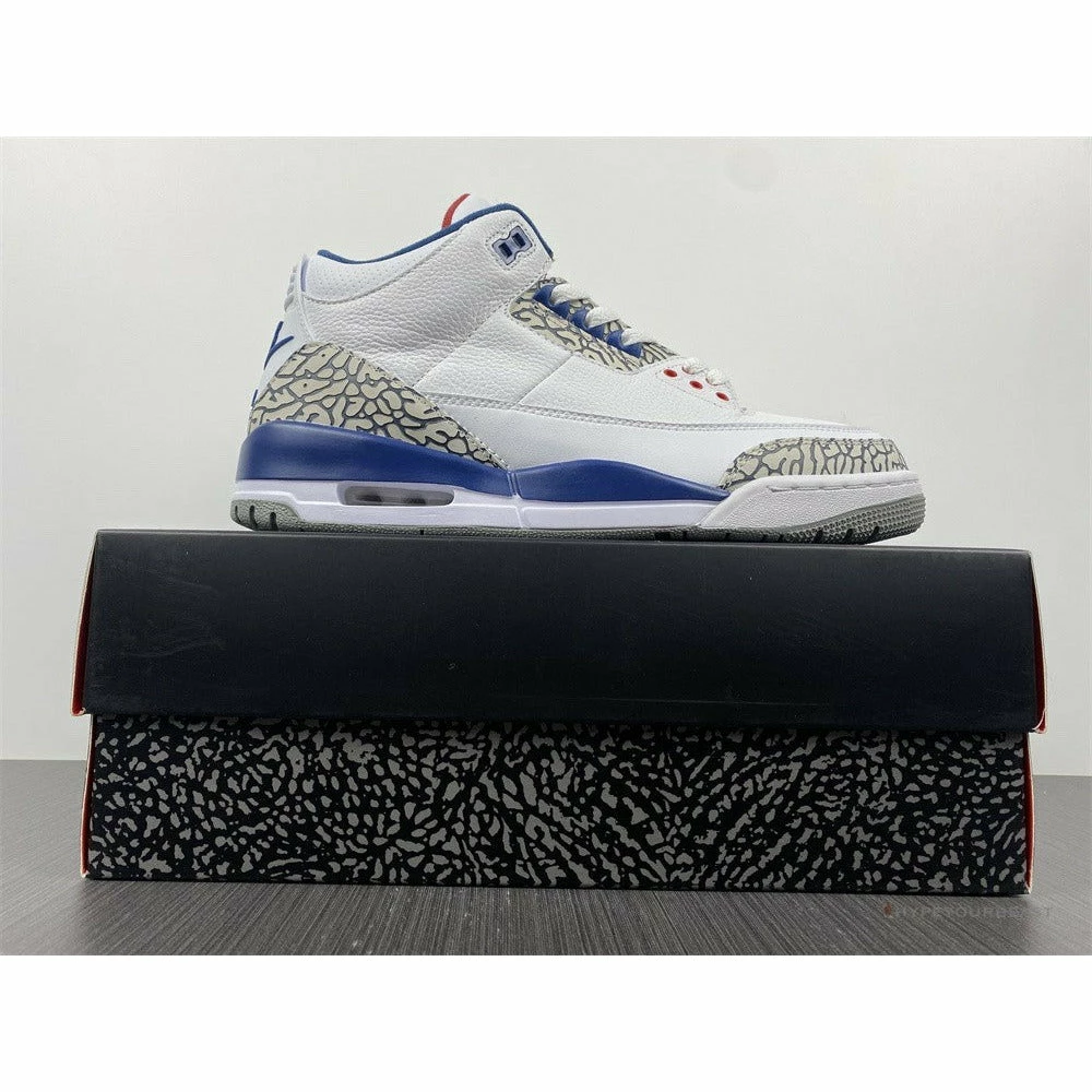 Air Jordan 3 Retro OG ‘True Blue’