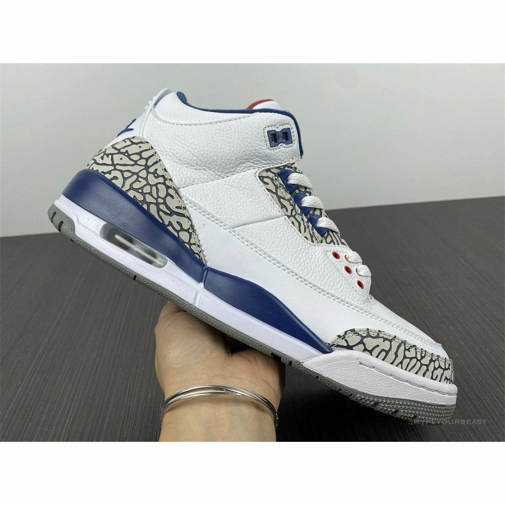 Air Jordan 3 Retro OG ‘True Blue’