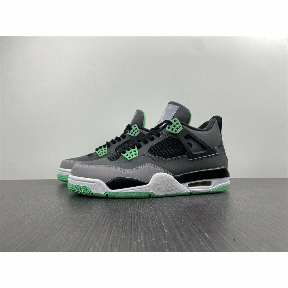 Air Jordan 4 Retro ‘Green Glow’