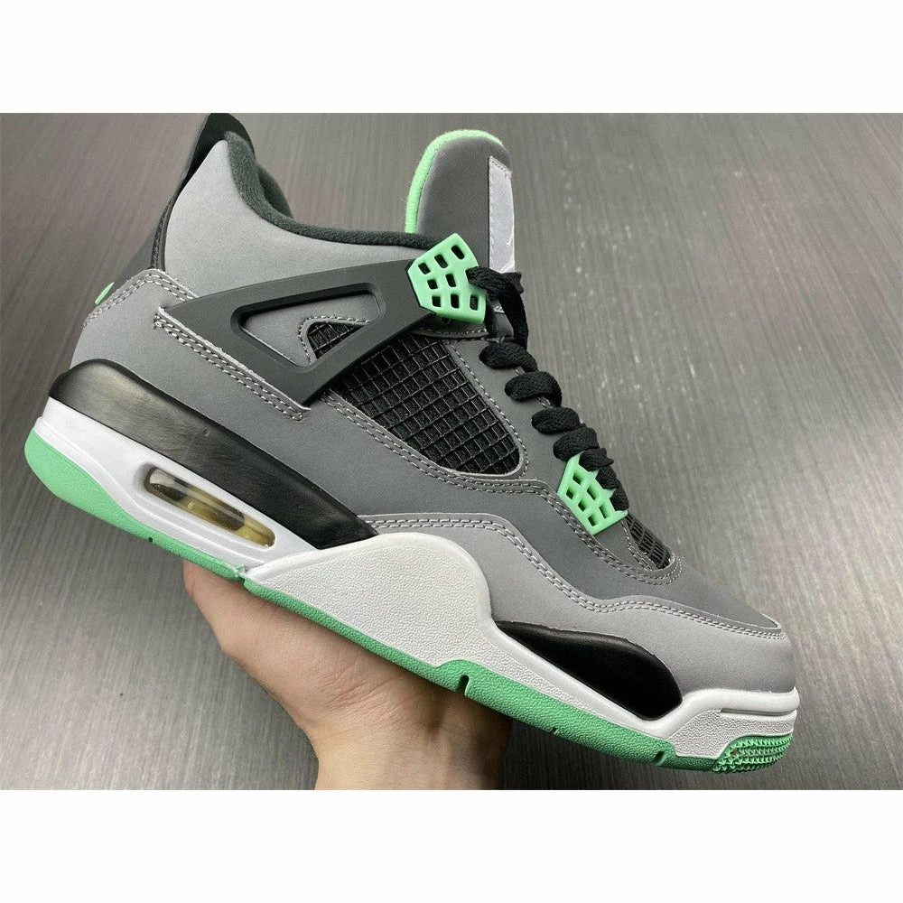 Air Jordan 4 Retro ‘Green Glow’