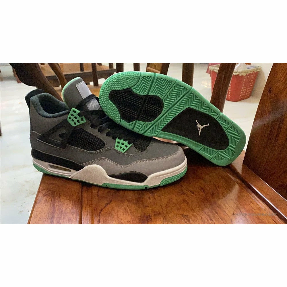 Air Jordan 4 Retro ‘Green Glow’