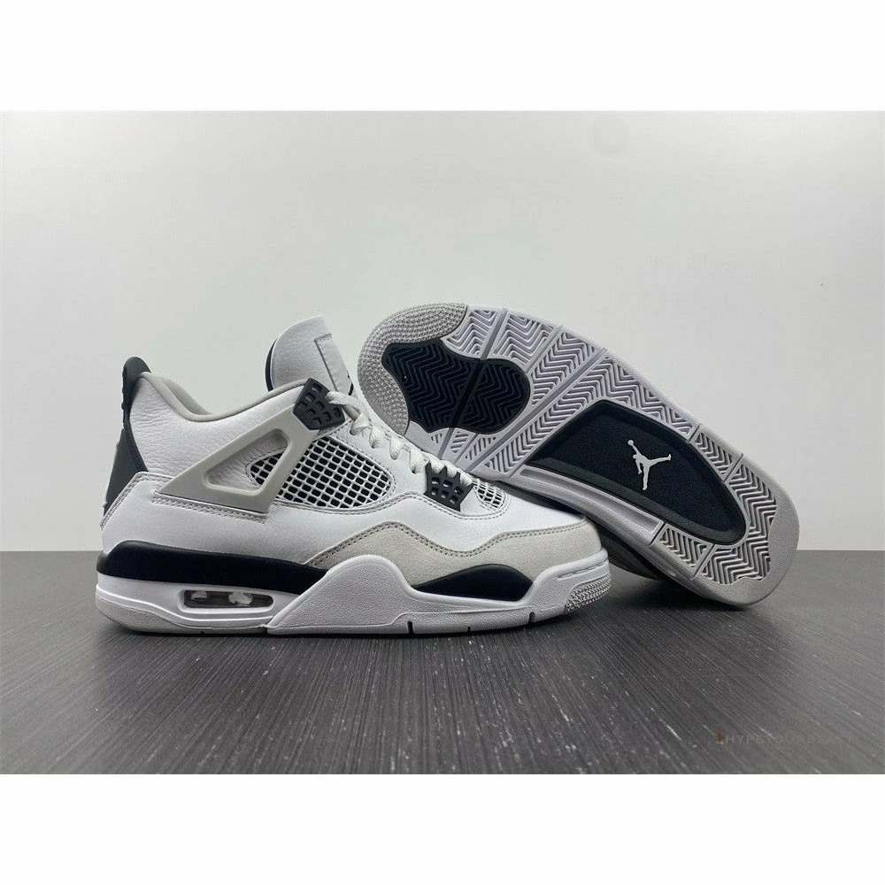 Air Jordan 4 Retro ‘Military Black’