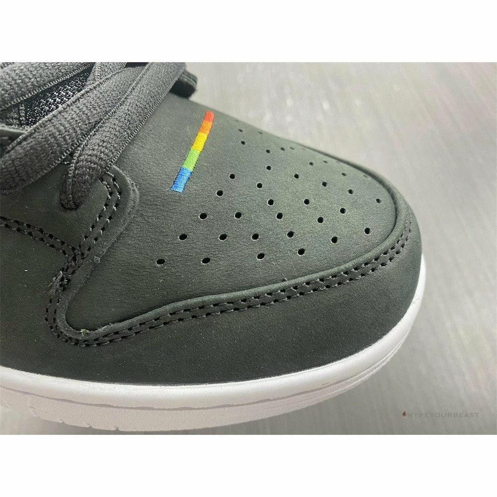 Nike SB Dunk Low ‘Polaroid Black’