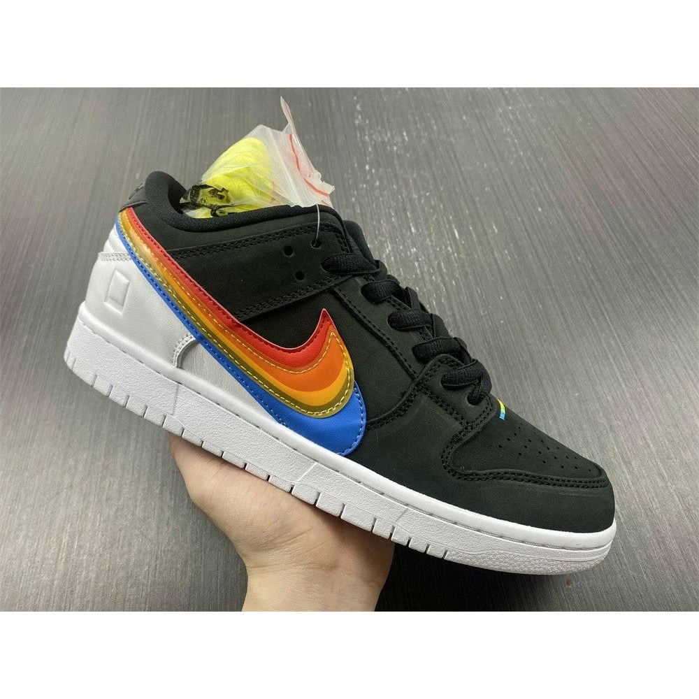 Nike SB Dunk Low ‘Polaroid Black’