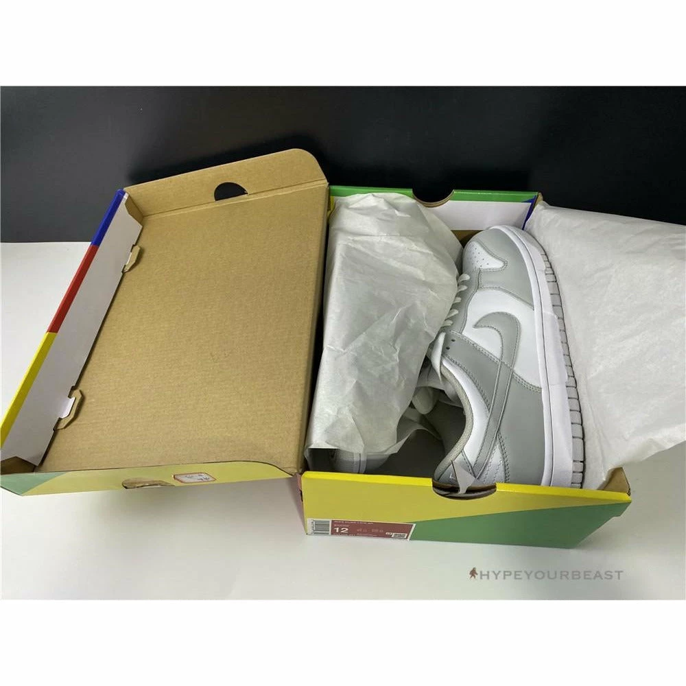 Nike SB Dunk Low ‘Silver / White’