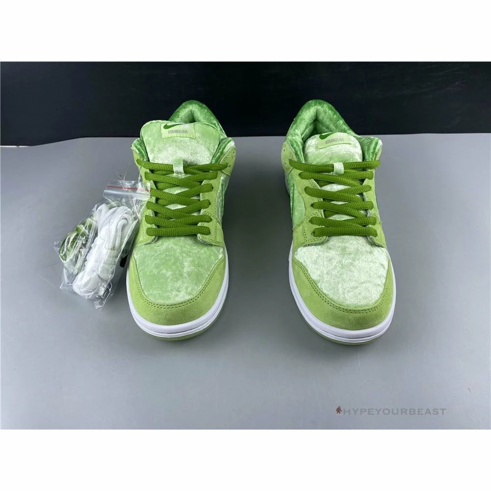 Nike SB Dunk Low ‘Strange Love Green’