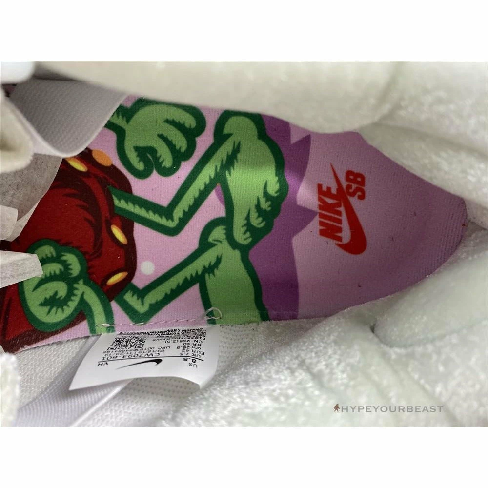 Nike SB Dunk Low ‘Strawberry Cough’