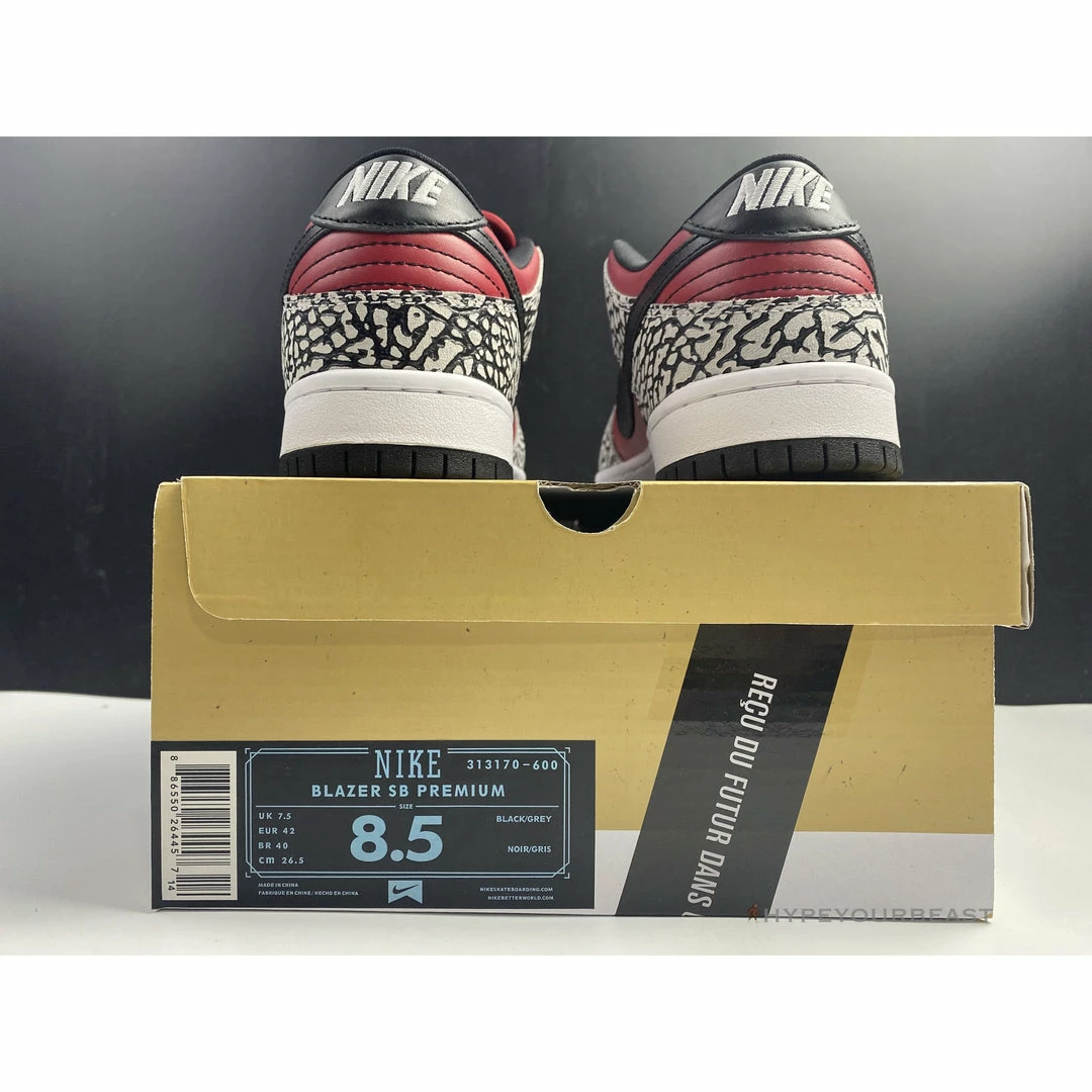 S*p*e x nike sb dunk low red cement