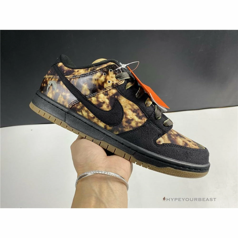 Nike SB Dunk Low Pushead