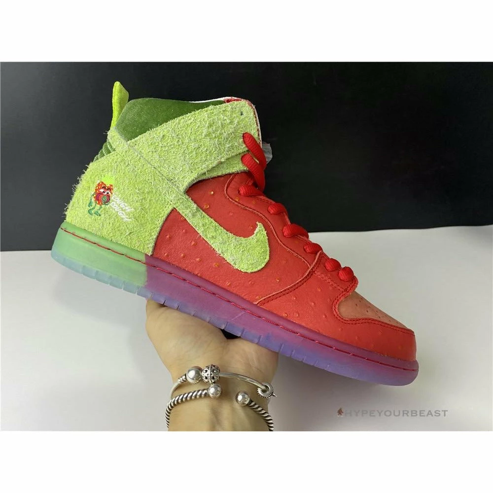 Nike Sb Dunk High ‘Strawberry Cough’