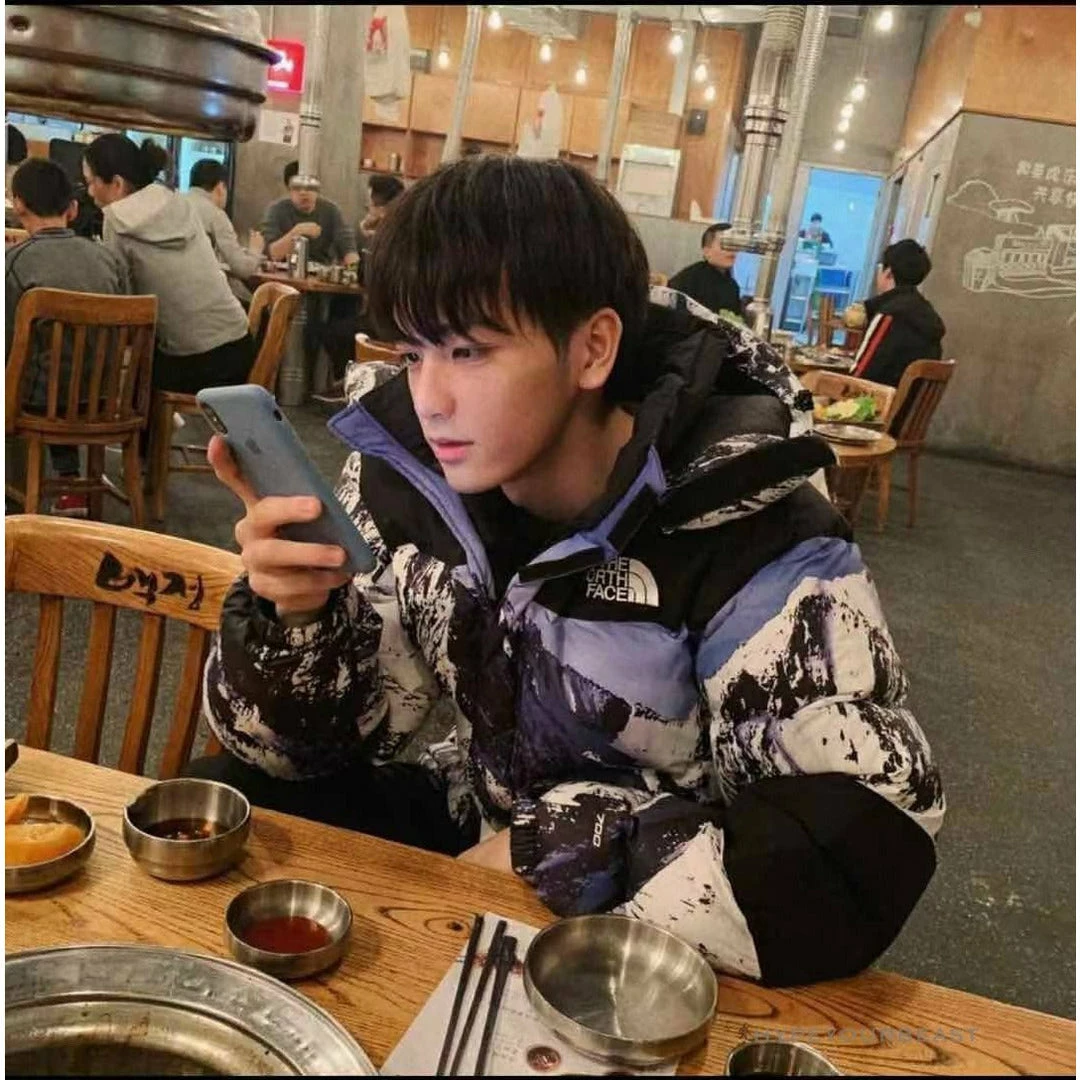 hypeyourbeast t*f x S*p*e jacket blue