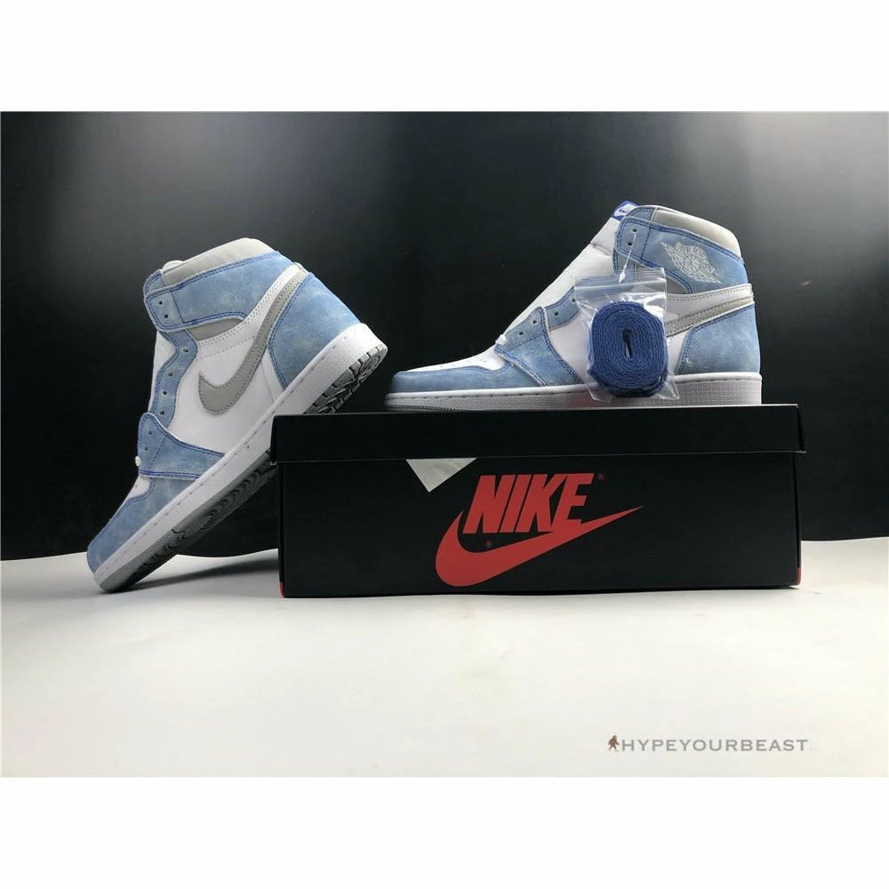 Air Jordan 1 High ‘Hyper Royal’