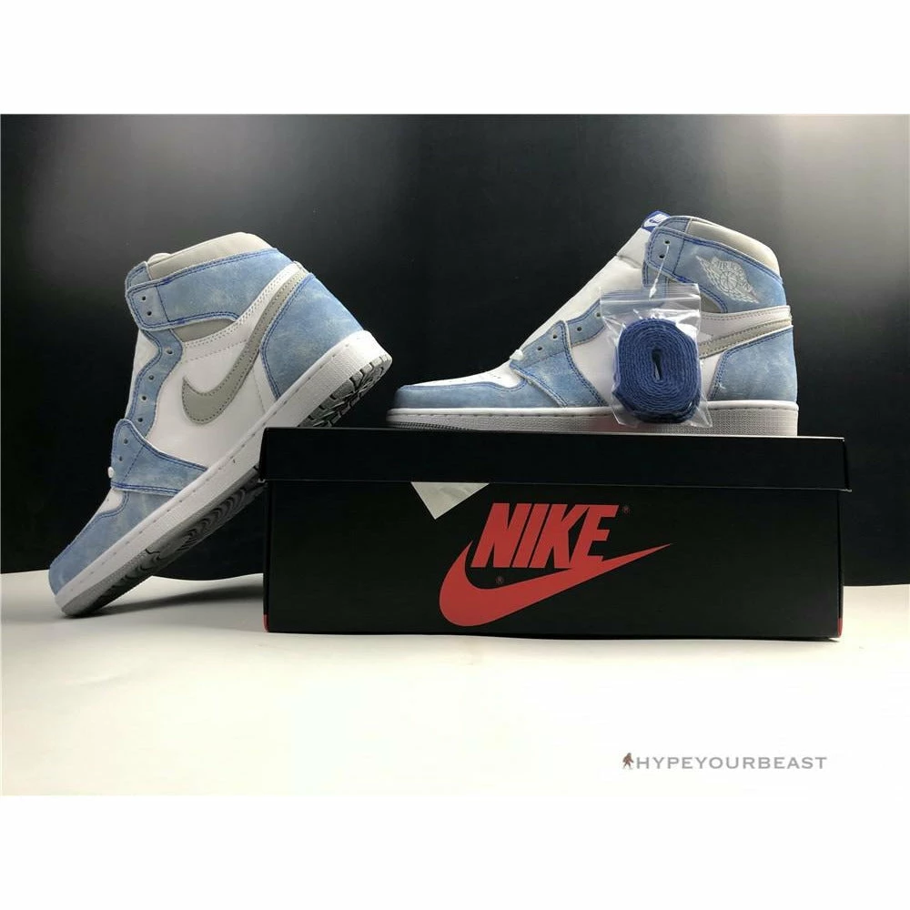 Air Jordan 1 High ‘Hyper Royal’