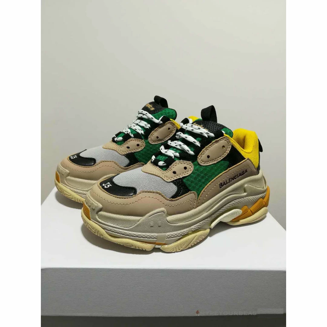 Ba*len*cia*ga bcg triple s yellow green